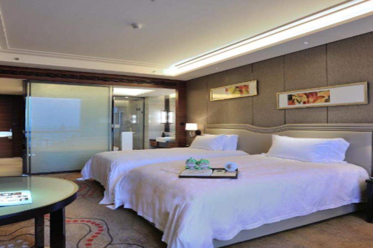Dongguan Kande International Hotel-During The Canton Fair, Guests Can Enjoy Free Shuttle Buses To The Canton Fair Exhibition Hall Екстериор снимка
